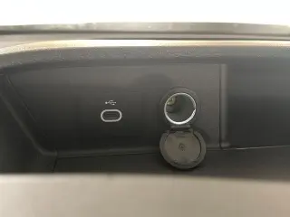 Ford Transit 2025 250 3 puertas LWB Techo Bajo Furgón de Carga