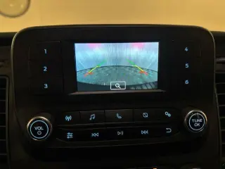 Ford Transit 2025 250 3 puertas SWB Techo Bajo Furgón de Carga