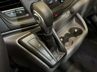 Ford Transit 2025 250 3 puertas SWB Techo Bajo Furgón de Carga