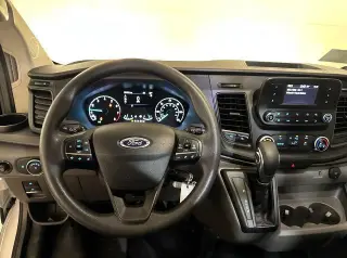 Ford Transit 2025 250 3 puertas SWB Techo Bajo Furgón de Carga
