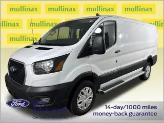 Ford Transit 2024 250 3 puertas SWB Techo bajo Furgón de Carga