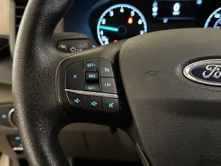 Ford Transit 2024 250 3 puertas SWB Techo bajo Furgón de Carga
