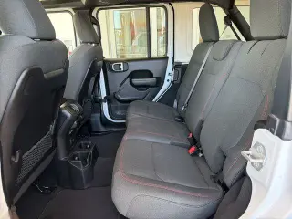 Jeep Wrangler 2025 4x4 Rubicon 4 puertas SUV