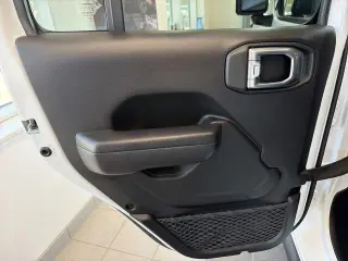 Jeep Wrangler 2025 4x4 Rubicon 4 puertas SUV