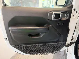 Jeep Wrangler 2025 4x4 Rubicon 4 puertas SUV