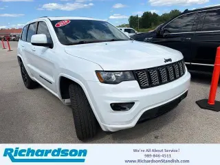 Jeep Grand Cherokee 2018 4x4 Laredo 4 puertas SUV