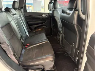 Jeep Grand Cherokee 2018 4x4 Laredo 4 puertas SUV