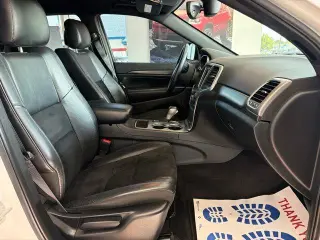 Jeep Grand Cherokee 2018 4x4 Laredo 4 puertas SUV
