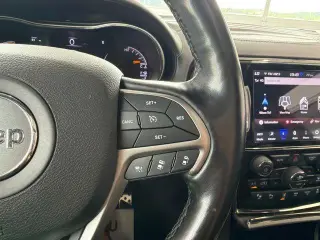 Jeep Grand Cherokee 2021 4x4 Overland 4 puertas SUV