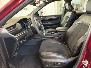 Jeep Grand Cherokee 2025 4x4 Laredo 4 puertas SUV