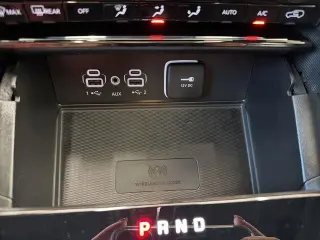 Jeep Grand Cherokee 2025 4x4 Laredo 4 puertas SUV