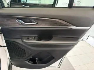 Jeep Grand Cherokee 2024 4x4 Limited 4 puertas SUV
