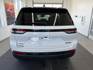 Jeep Grand Cherokee 2024 4x4 Limited 4 puertas SUV