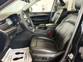 Jeep Grand Cherokee L 2023 4x4 Limited 4 puertas SUV