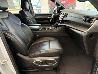 Jeep Wagoneer 2024 Serie 4x4 II 4 puertas SUV