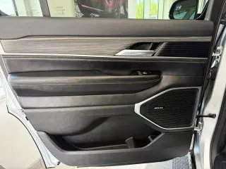 Jeep Wagoneer 2024 Serie 4x4 II 4 puertas SUV
