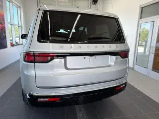 Jeep Wagoneer 2024 Serie 4x4 II 4 puertas SUV