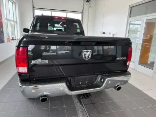 Ram 1500 2016 4x4 SLT Cabina Doble 4 puertas 6.3 pies Caja Corta Pickup