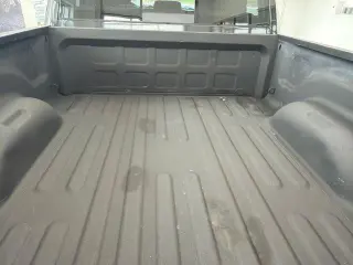 Ram 1500 2016 4x4 SLT Cabina Doble 4 puertas 6.3 pies Caja Corta Pickup
