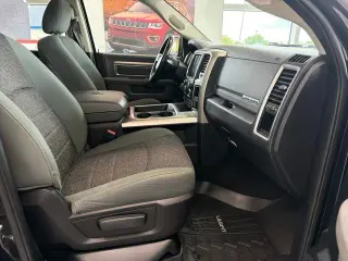 Ram 1500 2016 4x4 SLT Cabina Doble 4 puertas 6.3 pies Caja Corta Pickup