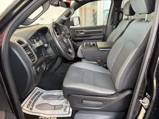 Ram 1500 2024 4x4 Big Horn Cabina Crew de 4 puertas, caja de 5.6 pies