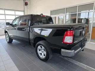 Ram 1500 2024 4x4 Big Horn Cabina Crew de 4 puertas, caja de 5.6 pies