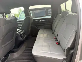 Ram 1500 2025 4x4 Lone Star Cabina Doble 4 puertas 5.6 pies Caja Corta Pickup