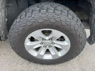 Ram 1500 2019 4x4 Laramie 4 puertas Quad Cab 6.4 pies. Caja corta Pickup