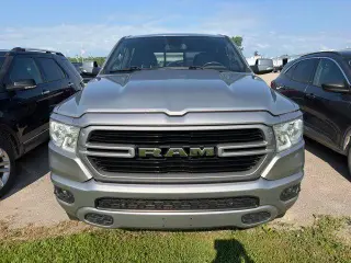 Ram 1500 2019 4x4 Big Horn 4 puertas Cabina Crew 5.6 pies. Pickup SB
