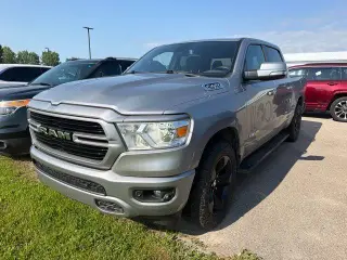 Ram 1500 2019 4x4 Big Horn 4 puertas Cabina Crew 5.6 pies. Pickup SB