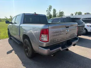 Ram 1500 2019 4x4 Big Horn 4 puertas Cabina Crew 5.6 pies. Pickup SB