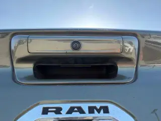 Ram 1500 2021 4x4 Big Horn Cabina Crew 4 puertas 5.6 pies. Pickup SB