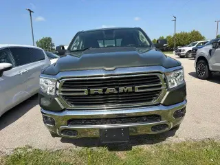 Ram 1500 2021 4x4 Big Horn Cabina Crew 4 puertas 5.6 pies. Pickup SB