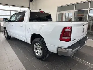 Ram 1500 2024 4x4 Laramie 4 puertas Cabina Crew 5.6 pies. Pickup SB