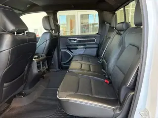 Ram 1500 2023 4x4 Laramie Cabina Cuatro Puertas 4dr 5.6 pies Caja Corta Pickup