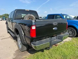 Ford F-250 Super Duty 2016 4x4 XLT Cabina Crew 4 puertas 6.8 pies. Pickup SB