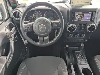 Jeep Wrangler JK Unlimited 2018 4x4 Sahara 4 puertas SUV