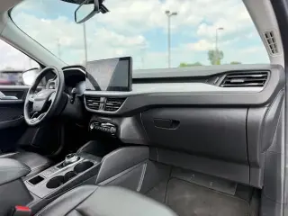 Ford Escape 2024 AWD Platinum 4 puertas SUV