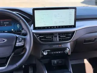 Ford Escape 2025 AWD Platinum 4 puertas SUV