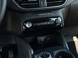Ford Escape 2025 AWD Platinum 4 puertas SUV