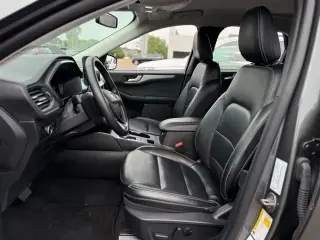 Ford Escape 2025 AWD Platinum 4 puertas SUV