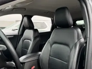 Ford Escape 2025 AWD Platinum 4 puertas SUV