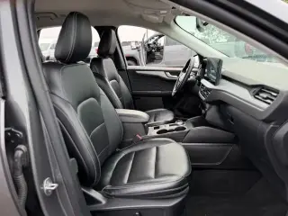 Ford Escape 2025 AWD Platinum 4 puertas SUV