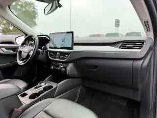 Ford Escape 2025 AWD Platinum 4 puertas SUV