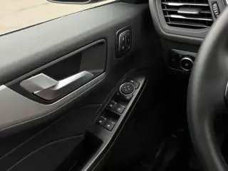 Ford Escape 2025 AWD Platinum 4 puertas SUV