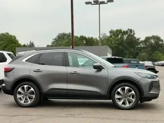 Ford Escape 2025 AWD Platinum 4 puertas SUV