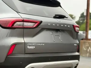 Ford Escape 2025 AWD Platinum 4 puertas SUV