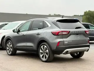 Ford Escape 2025 AWD Platinum 4 puertas SUV