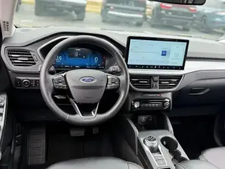 Ford Escape 2025 AWD Platinum 4 puertas SUV