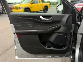 Ford Escape 2023 AWD ST-Line Select 4 puertas SUV